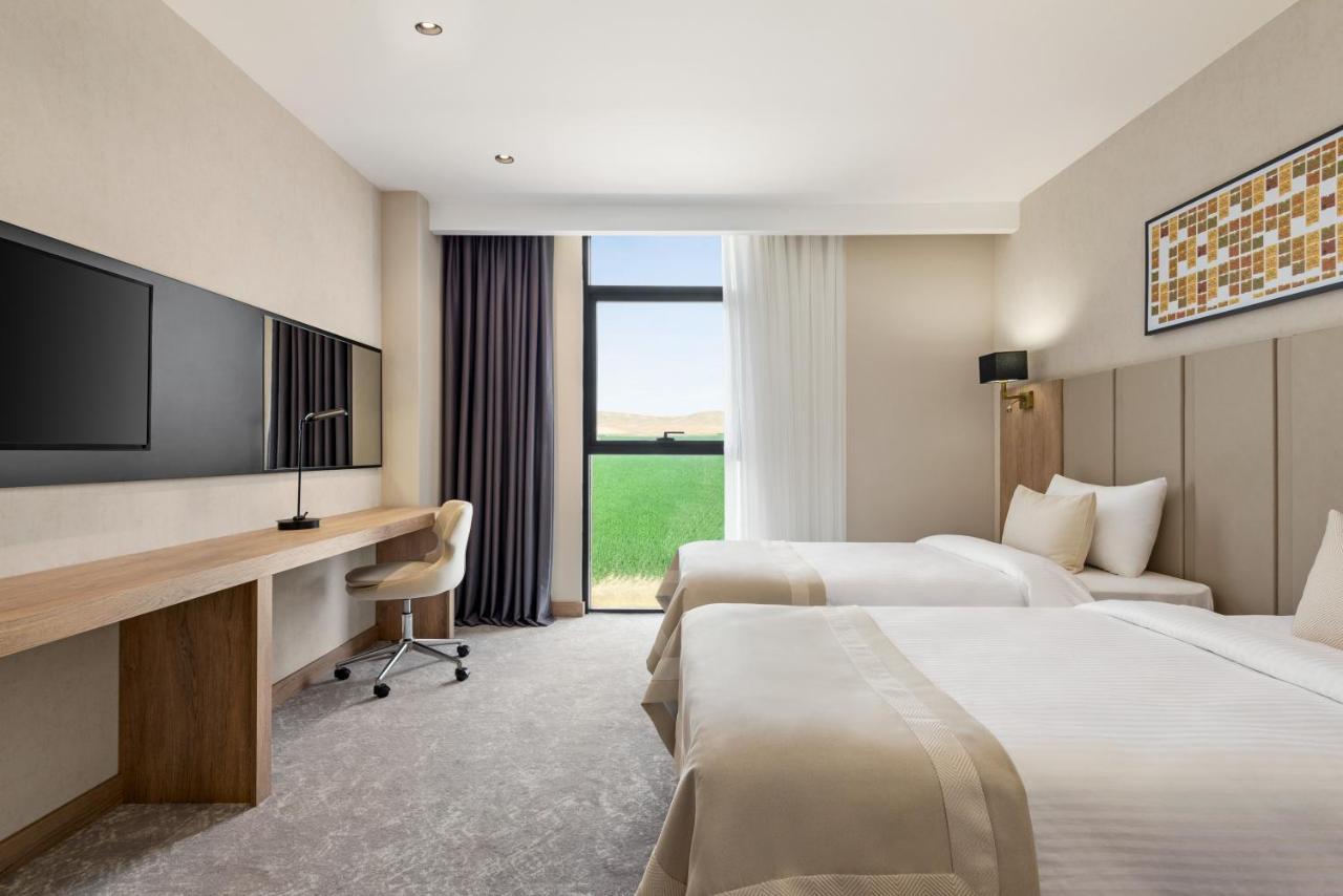 מלון Ramada Plaza By Wyndham באטמן מראה חיצוני תמונה