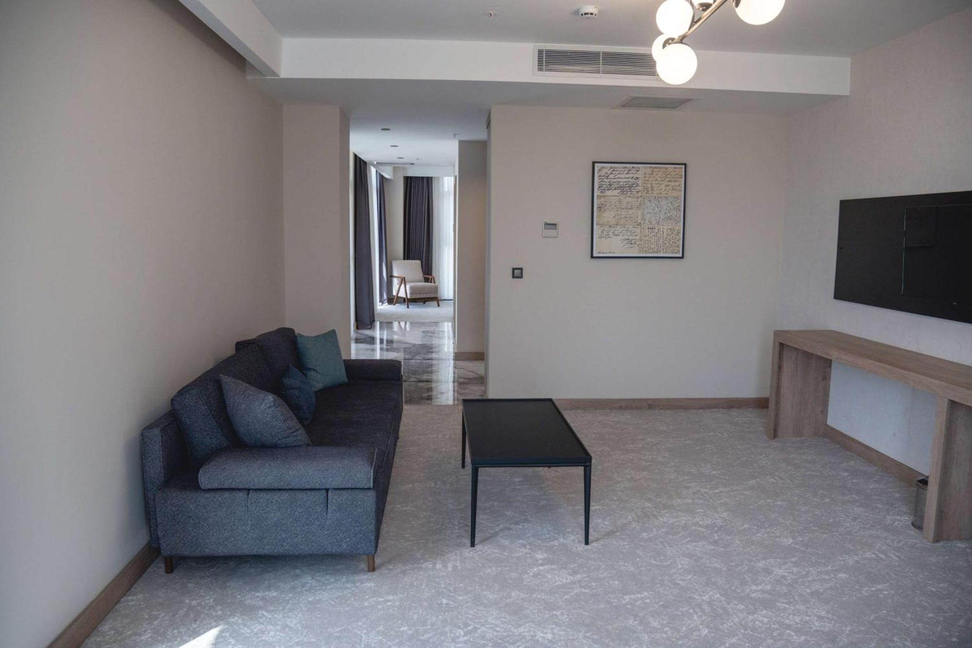 מלון Ramada Plaza By Wyndham באטמן מראה חיצוני תמונה
