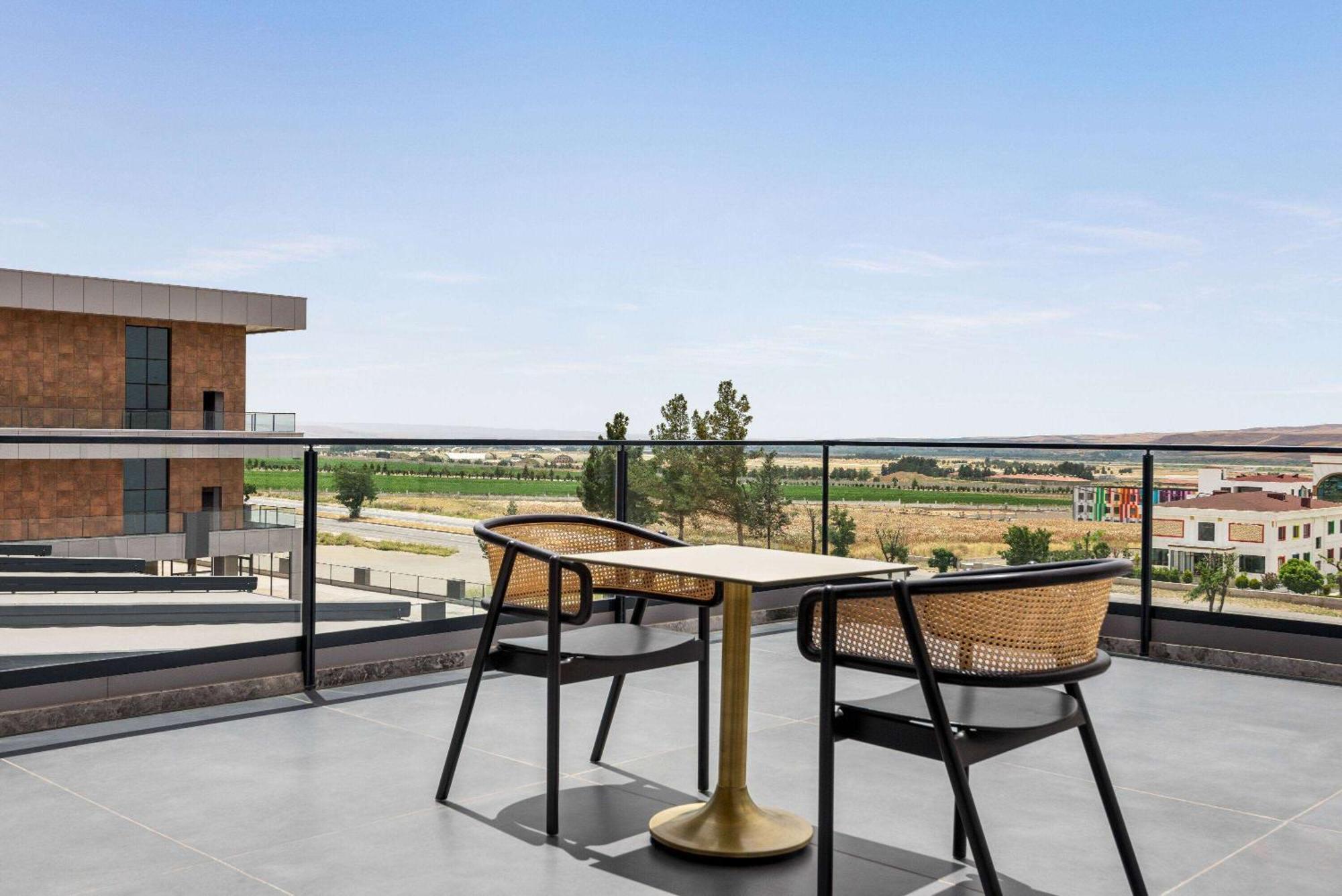 מלון Ramada Plaza By Wyndham באטמן מראה חיצוני תמונה