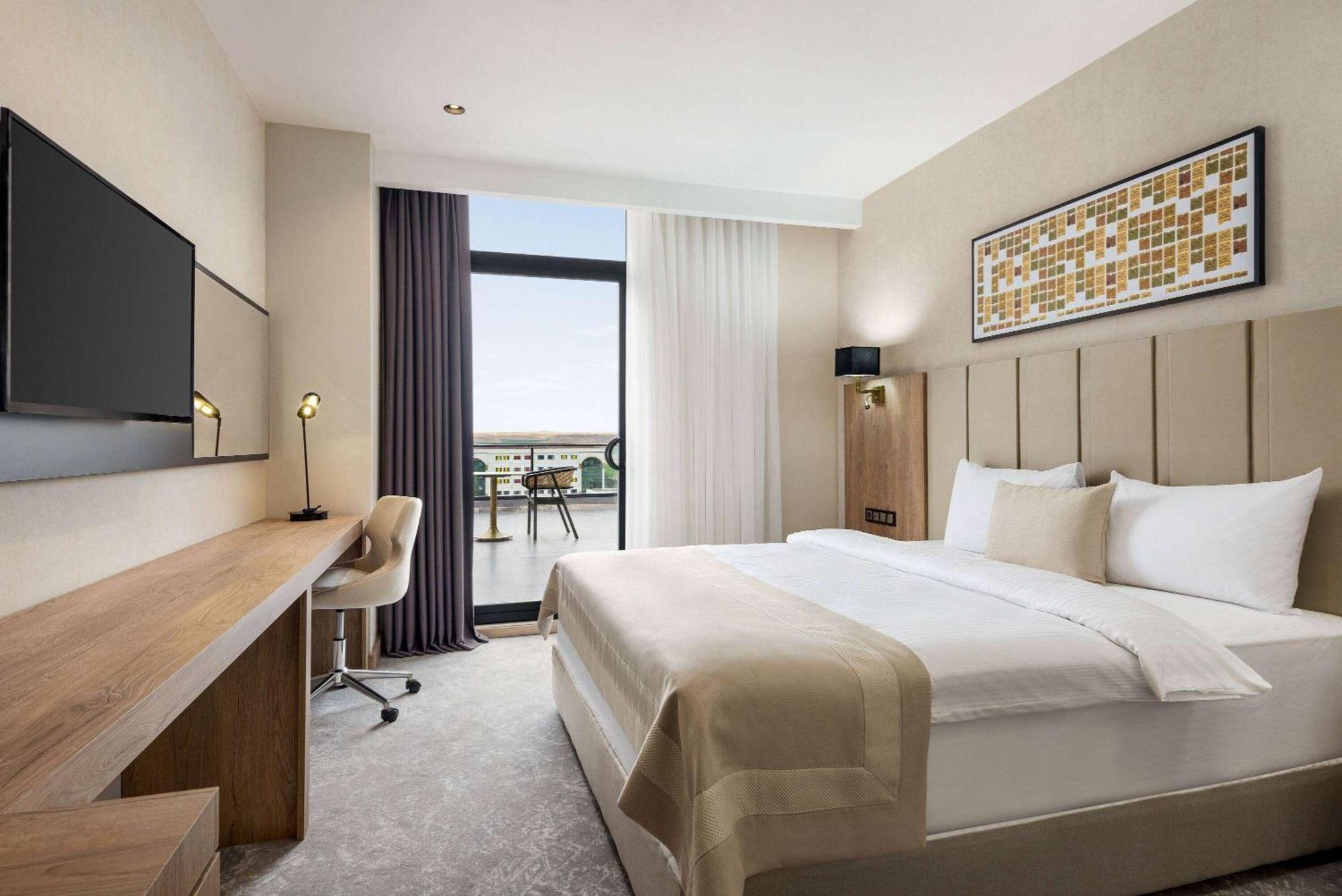 מלון Ramada Plaza By Wyndham באטמן מראה חיצוני תמונה