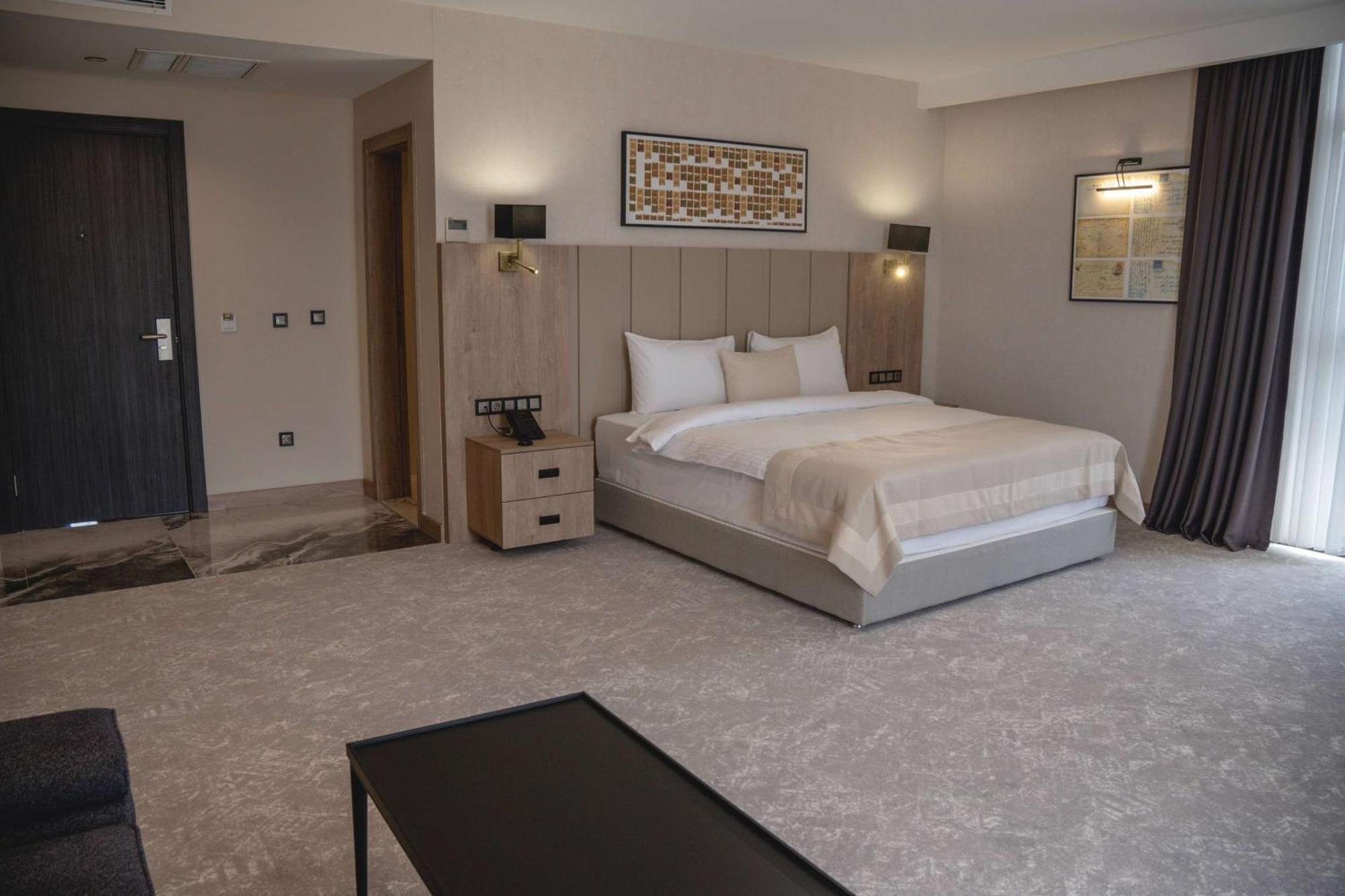 מלון Ramada Plaza By Wyndham באטמן מראה חיצוני תמונה
