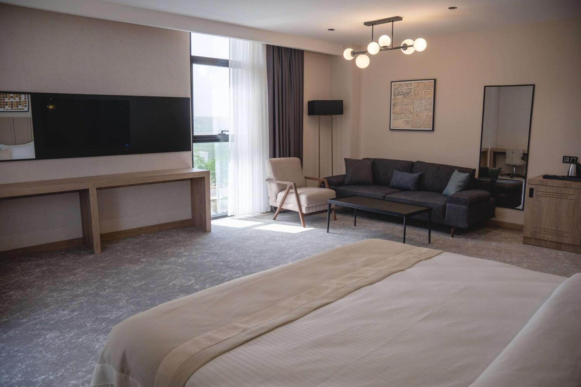 מלון Ramada Plaza By Wyndham באטמן מראה חיצוני תמונה